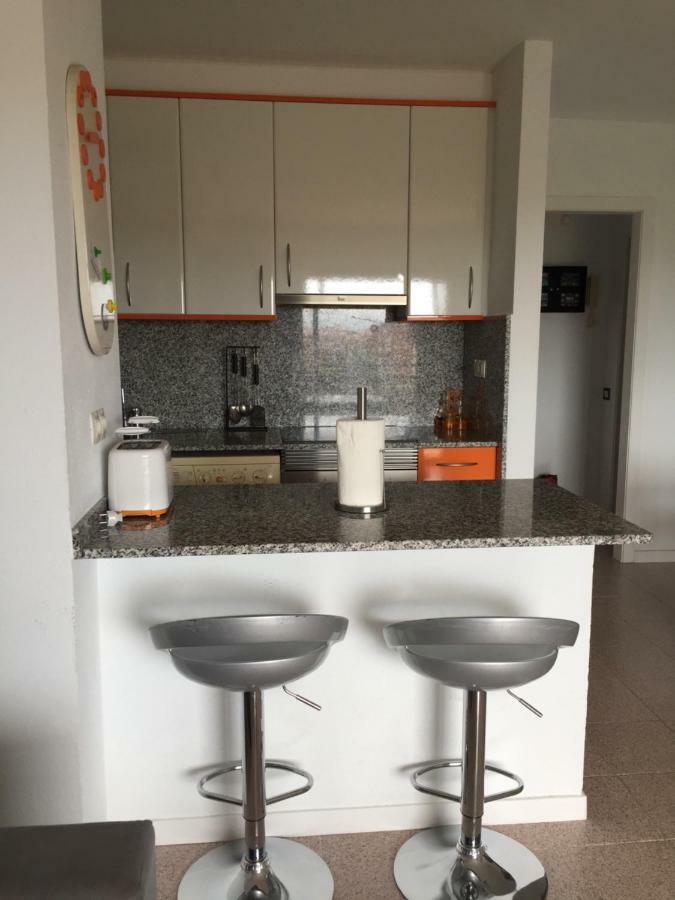 Bonito Y Acogedor Apartamento Con Fibra Salou Luaran gambar