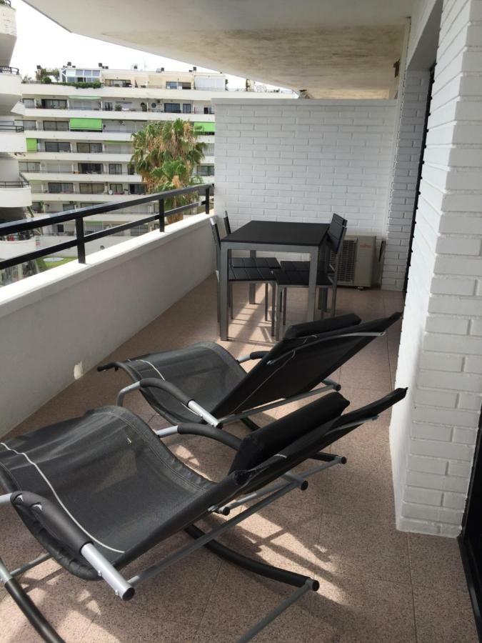 Bonito Y Acogedor Apartamento Con Fibra Salou Luaran gambar