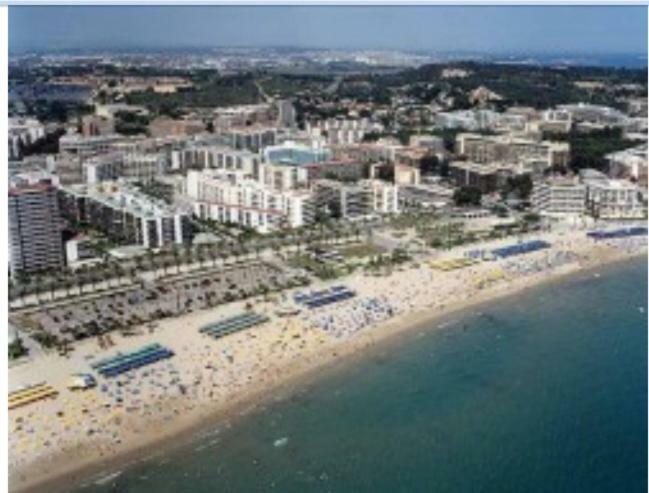 Bonito Y Acogedor Apartamento Con Fibra Salou Luaran gambar